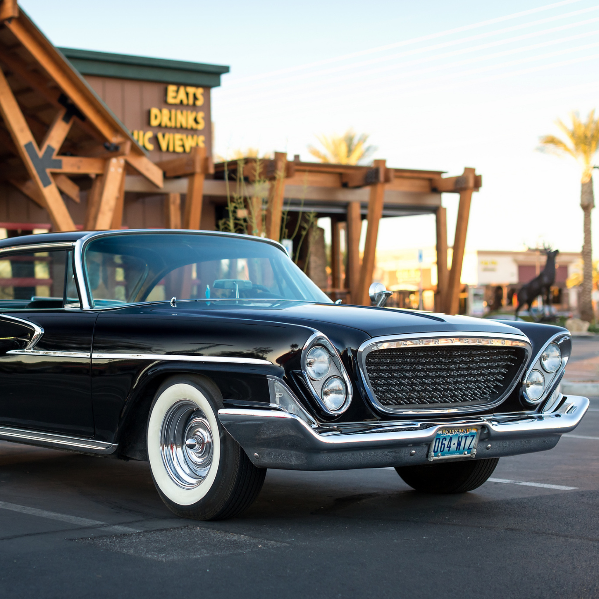 Sfondi 1961 Chrysler Newport 2048x2048