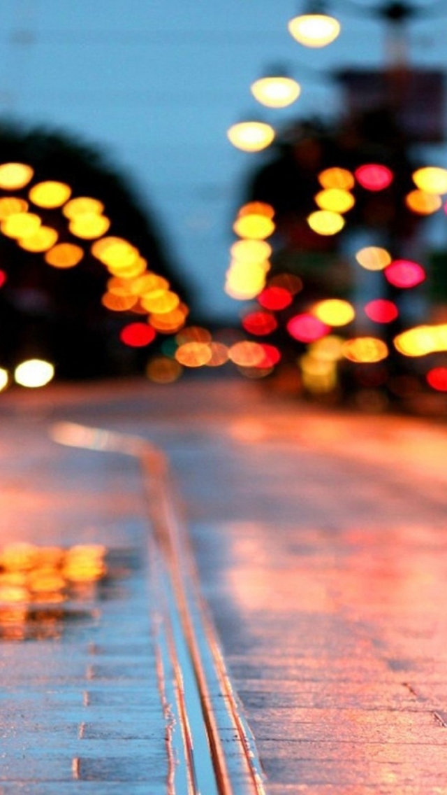 City Lights After Rain wallpaper 640x1136