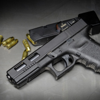 Das Glock 17 Pistol Wallpaper 208x208