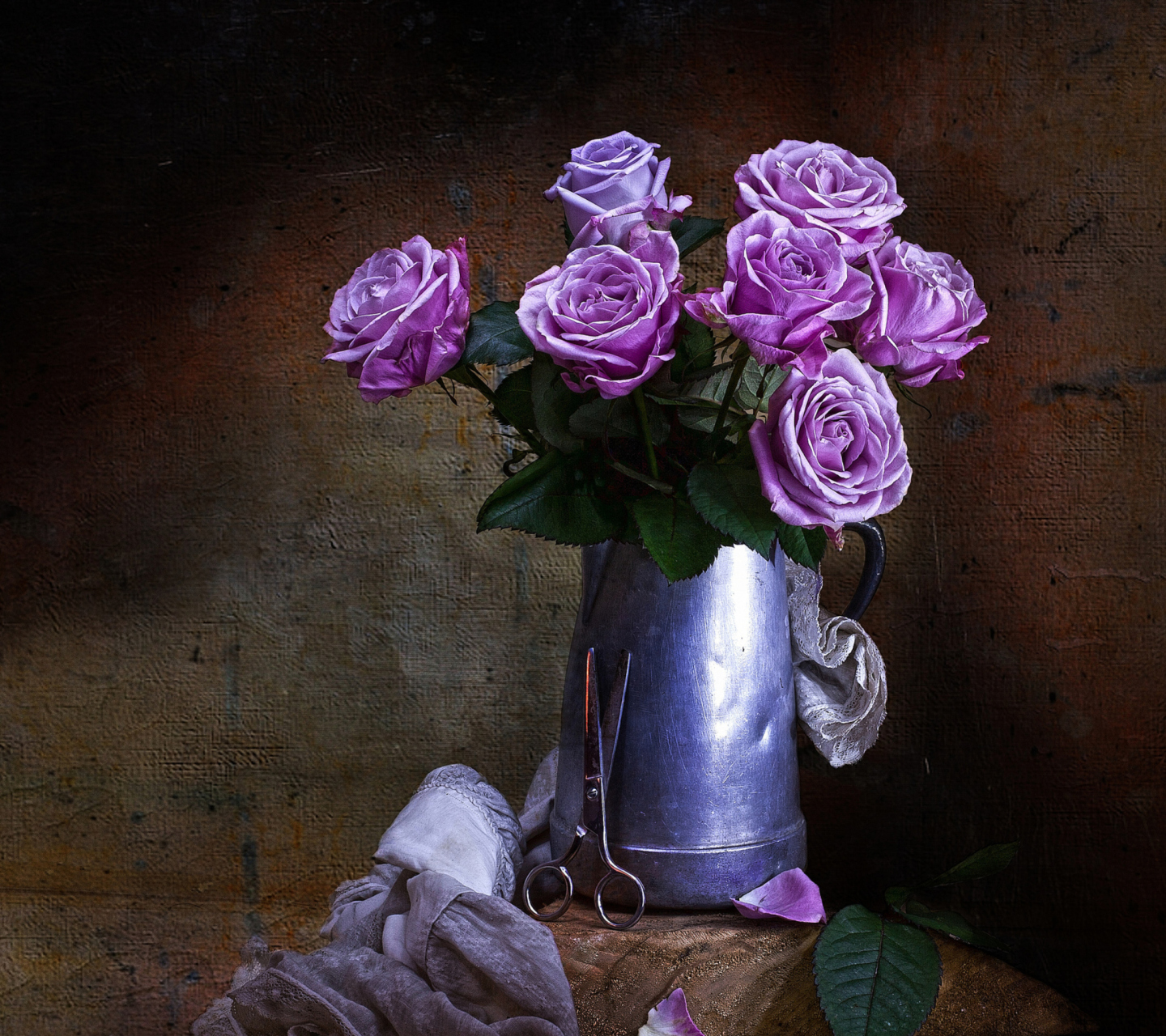 Обои Purple Roses Bouquet 1440x1280