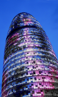 Fondo de pantalla Torre Agbar in Barcelona 240x400