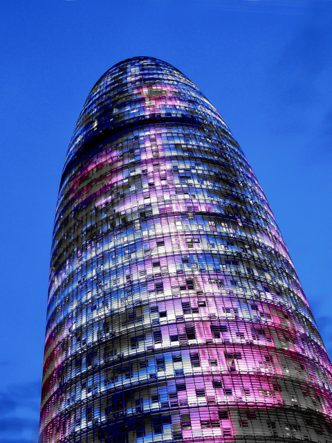 Torre Agbar in Barcelona screenshot #1 480x640