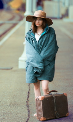 Girl on Railway Station screenshot #1 240x400