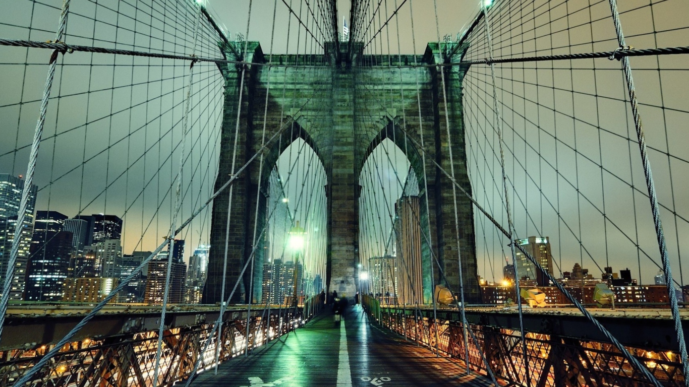 Das Brooklyn Bridge At Night Wallpaper 1366x768