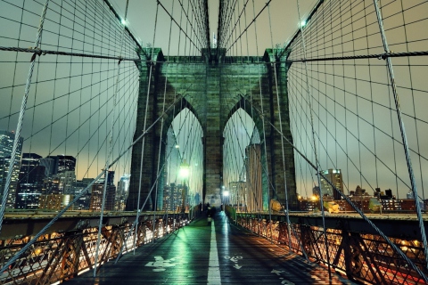 Обои Brooklyn Bridge At Night 480x320