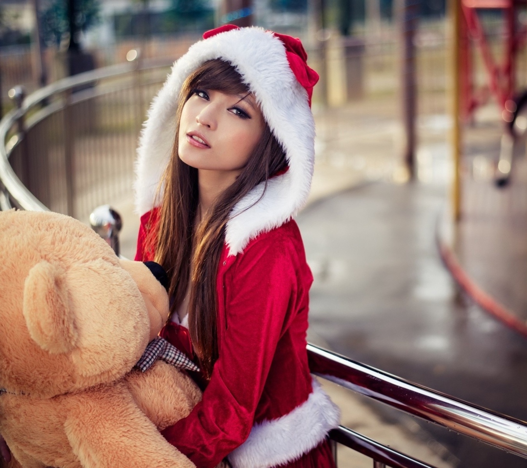 Das Santa Girl With Teddy Bear Wallpaper 1080x960