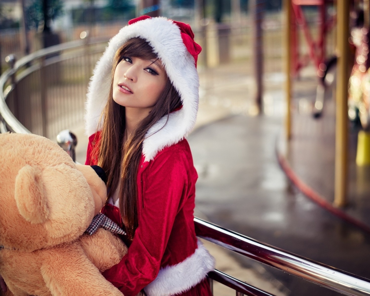 Santa Girl With Teddy Bear wallpaper 1280x1024