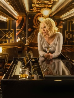 Jennifer Lawrence and Chris Pratt in Passengers Film screenshot #1 240x320