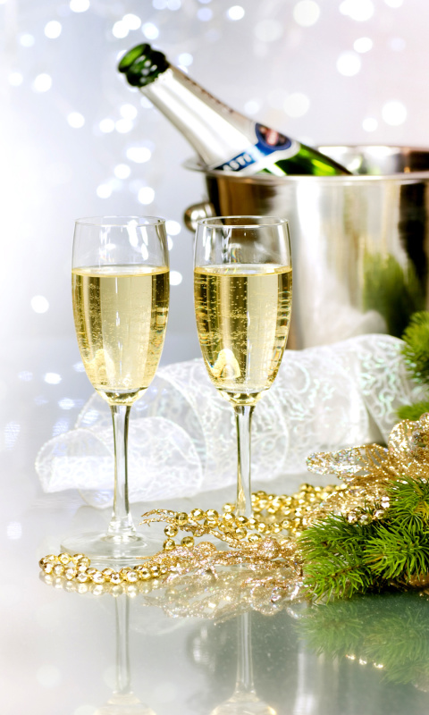 Champagne To Celebrate The New Year wallpaper 480x800