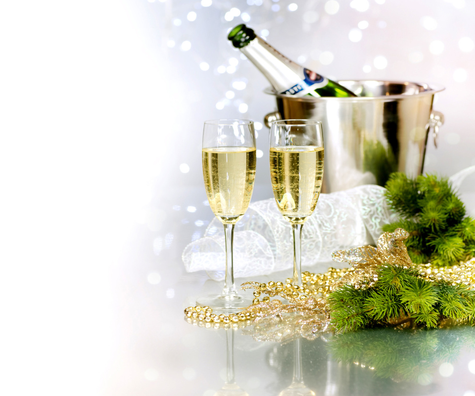 Sfondi Champagne To Celebrate The New Year 960x800