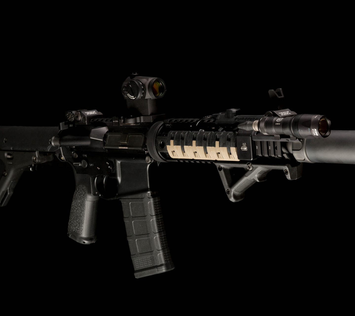 Fondo de pantalla AR 15 assault rifle 1440x1280