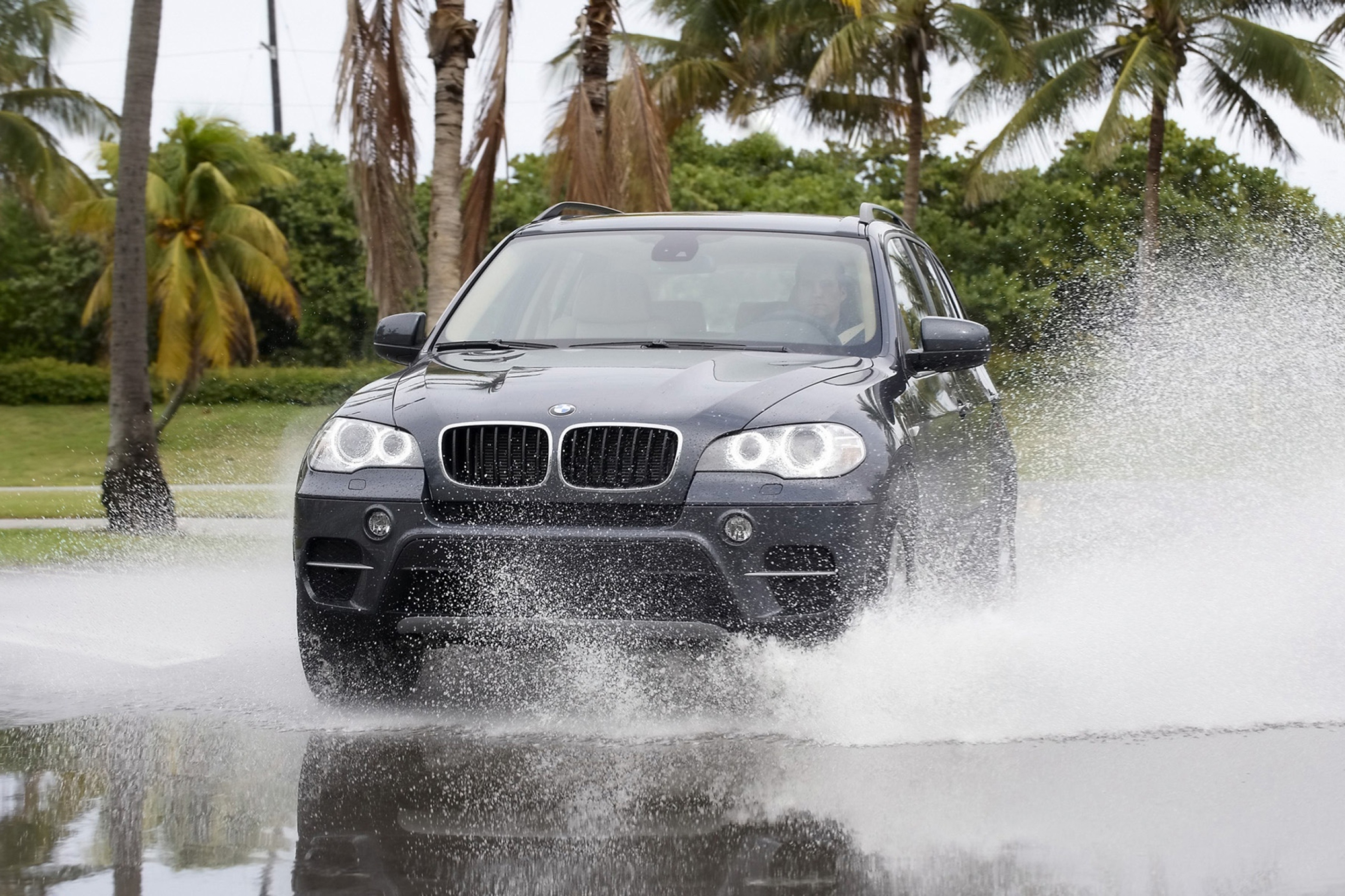 Bmw X5 wallpaper 2880x1920