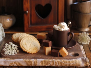 Обои Coffee with candy 320x240