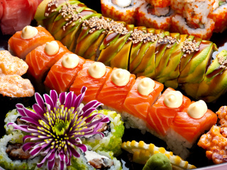 Fondo de pantalla Seafood Salmon Sushi 320x240