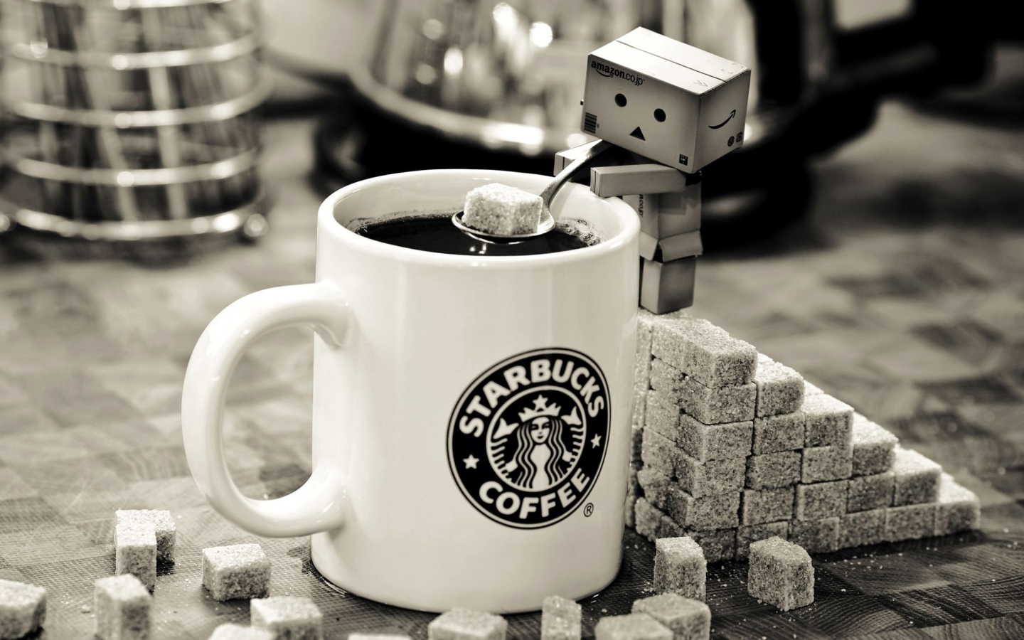Danbo Loves Starbucks Coffee screenshot #1 1440x900