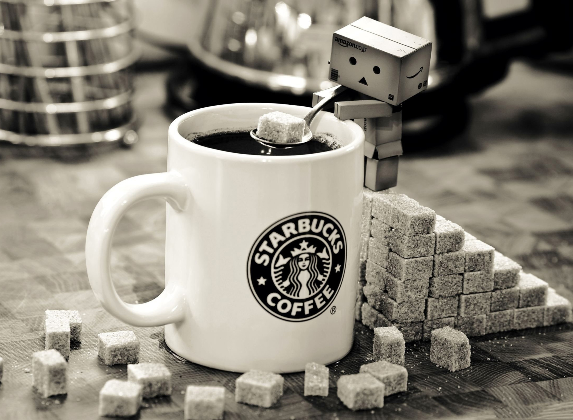 Danbo Loves Starbucks Coffee wallpaper 1920x1408