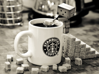 Danbo Loves Starbucks Coffee wallpaper 320x240
