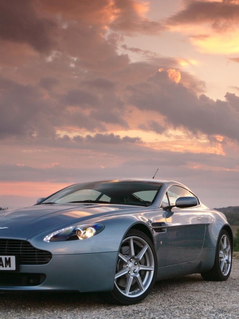 Fondo de pantalla Aston Martin Vantage 480x640