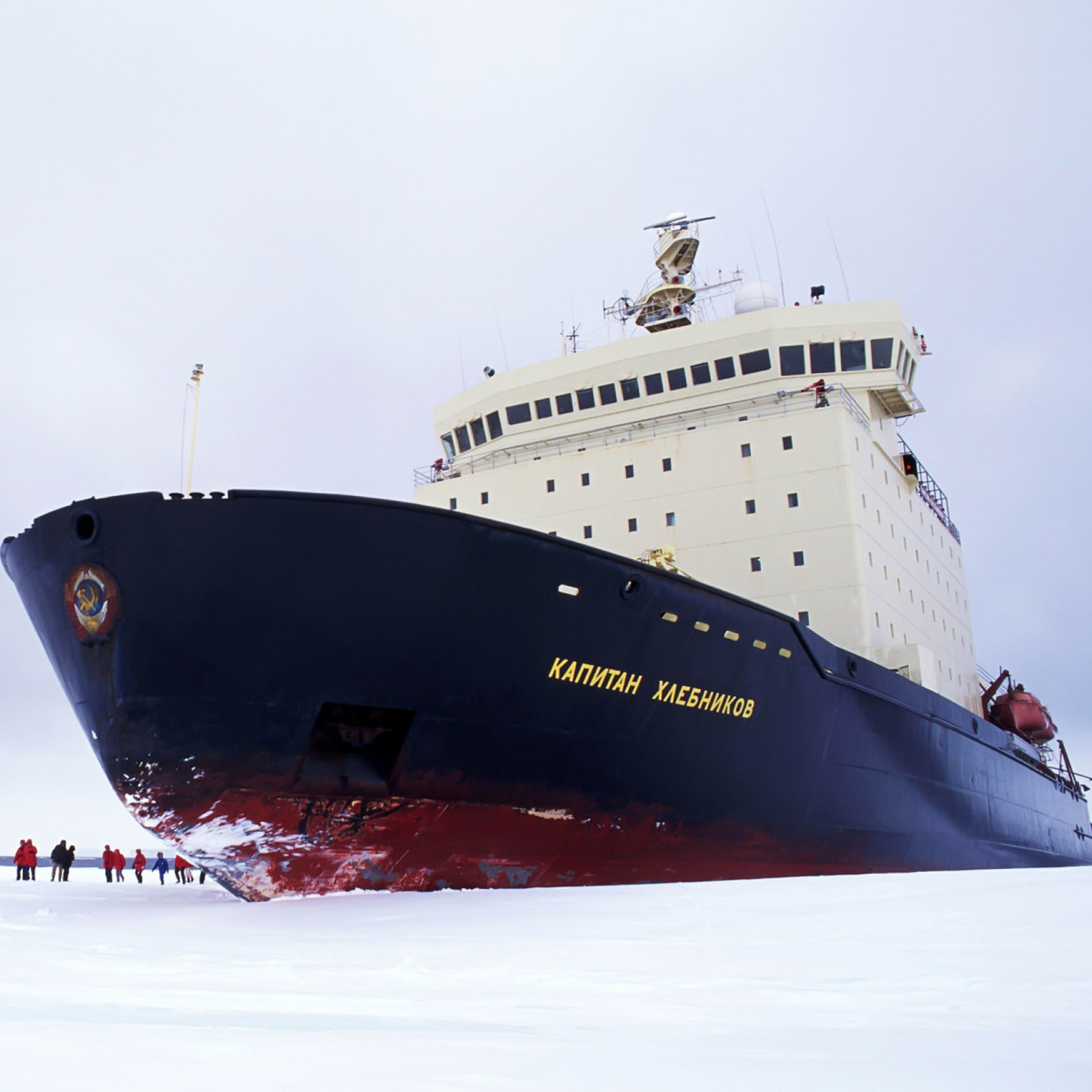 Sfondi The Russian Icebreaker Kapitan Khlebnikov 2048x2048