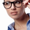 Girl in Glasses wallpaper 128x128