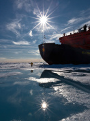 Sfondi Icebreaker in Greenland 132x176