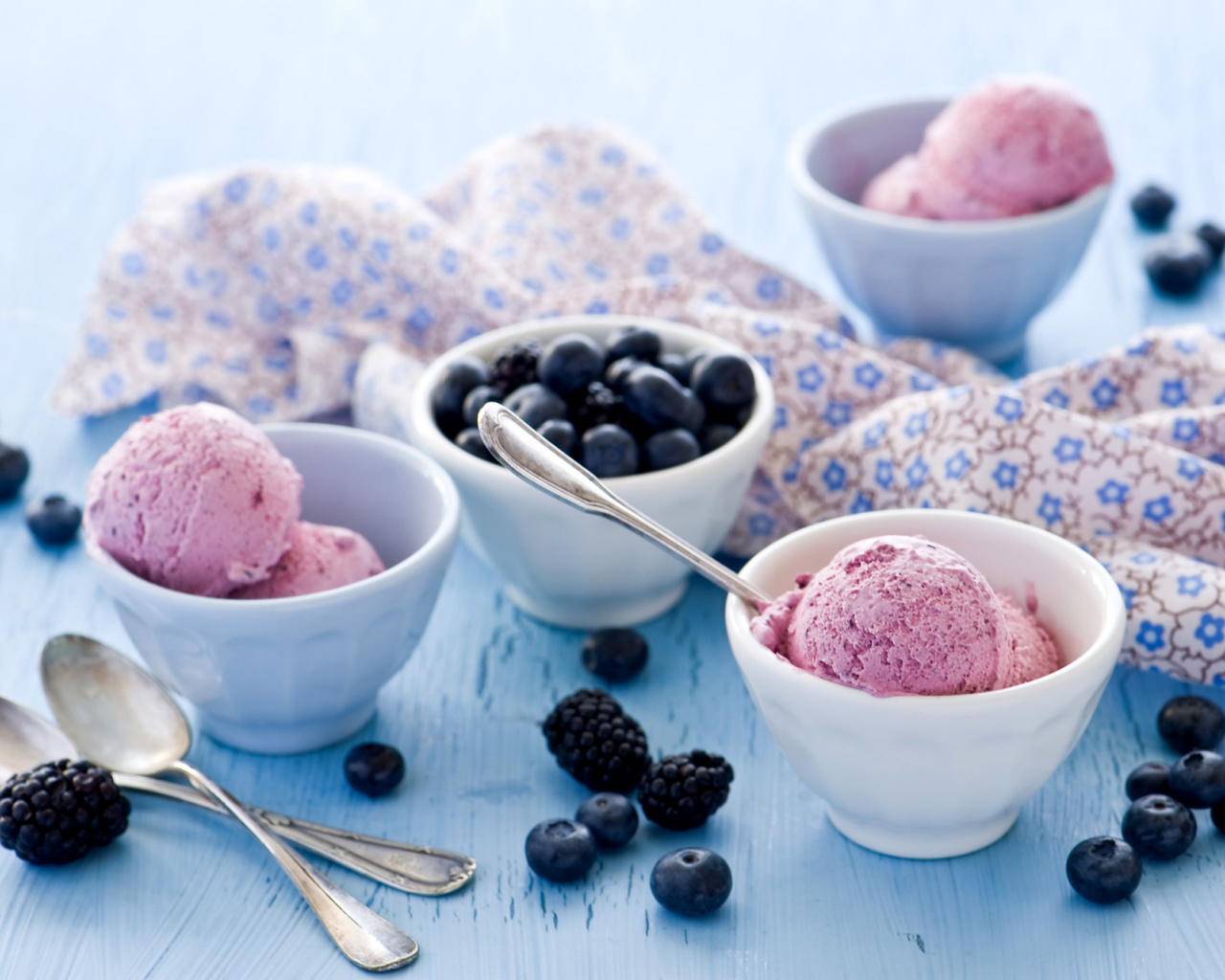 Sfondi Blackberry Ice Cream 1280x1024