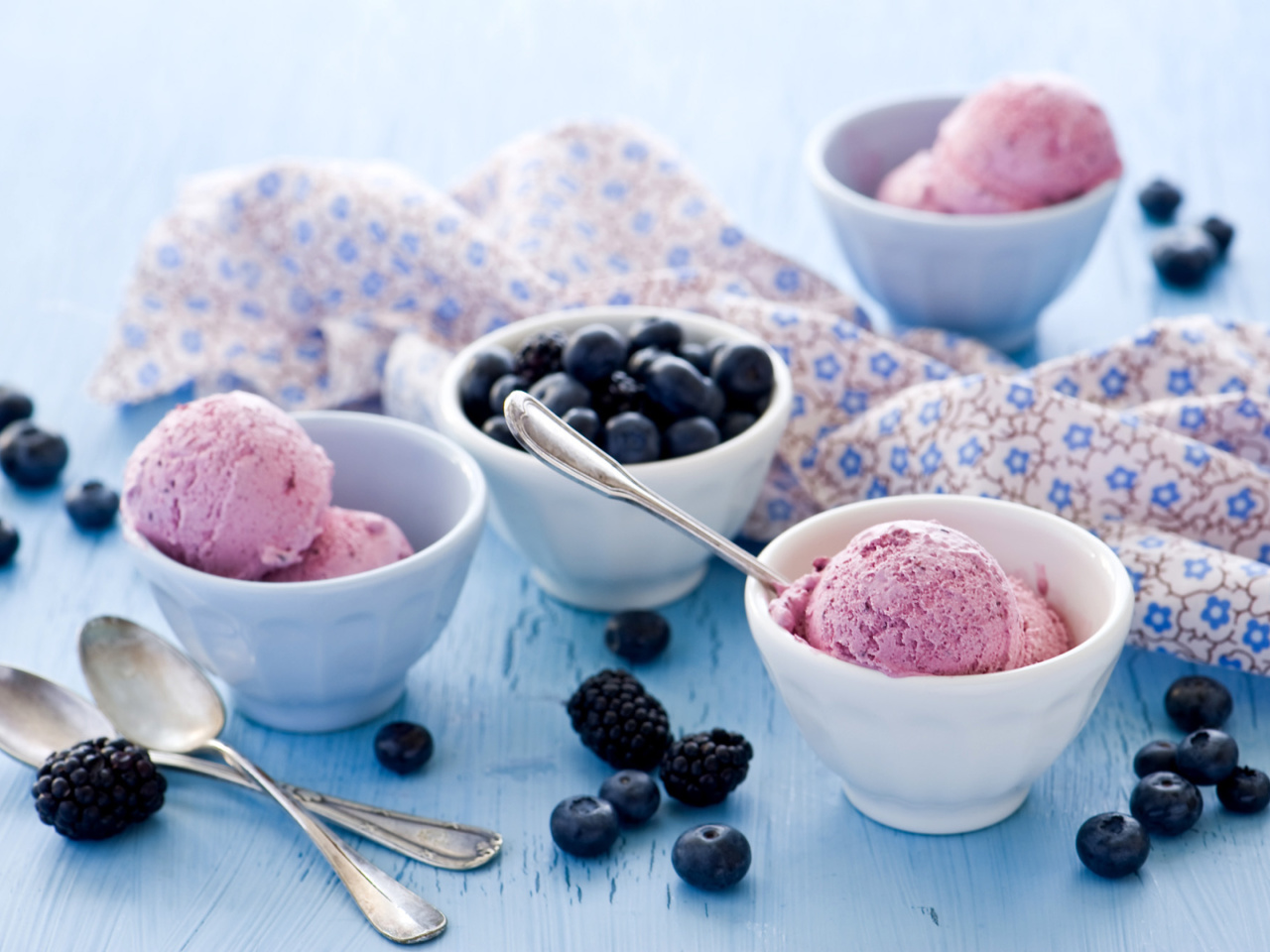 Das Blackberry Ice Cream Wallpaper 1280x960