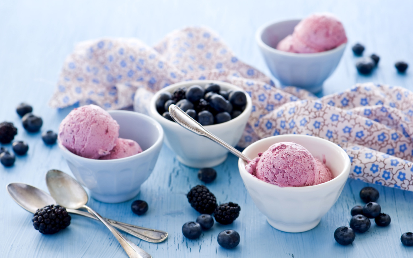 Das Blackberry Ice Cream Wallpaper 1440x900