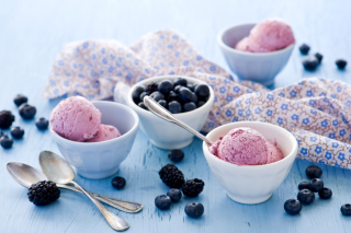 Blackberry Ice Cream Wallpaper for Android, iPhone and iPad