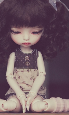 Обои Cute Vintage Doll 240x400