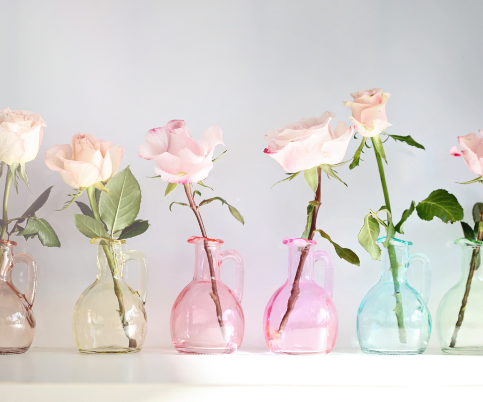 Das Roses In Vases Wallpaper 960x800
