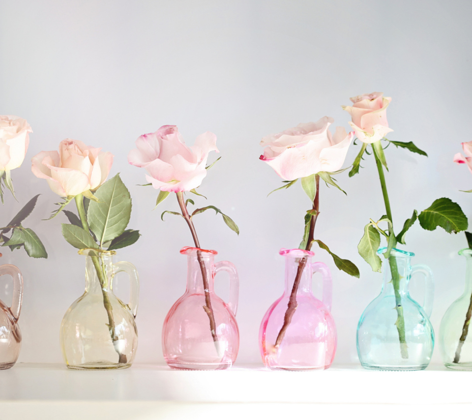 Fondo de pantalla Roses In Vases 960x854