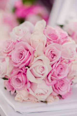 Wedding Bouquets wallpaper 320x480