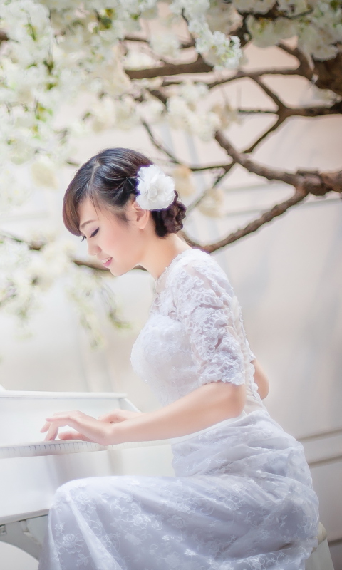 Cute Asian Girl In White Dress Playing Piano wallpaper 480x800