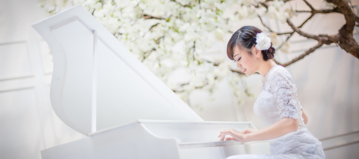 Cute Asian Girl In White Dress Playing Piano wallpaper 720x320