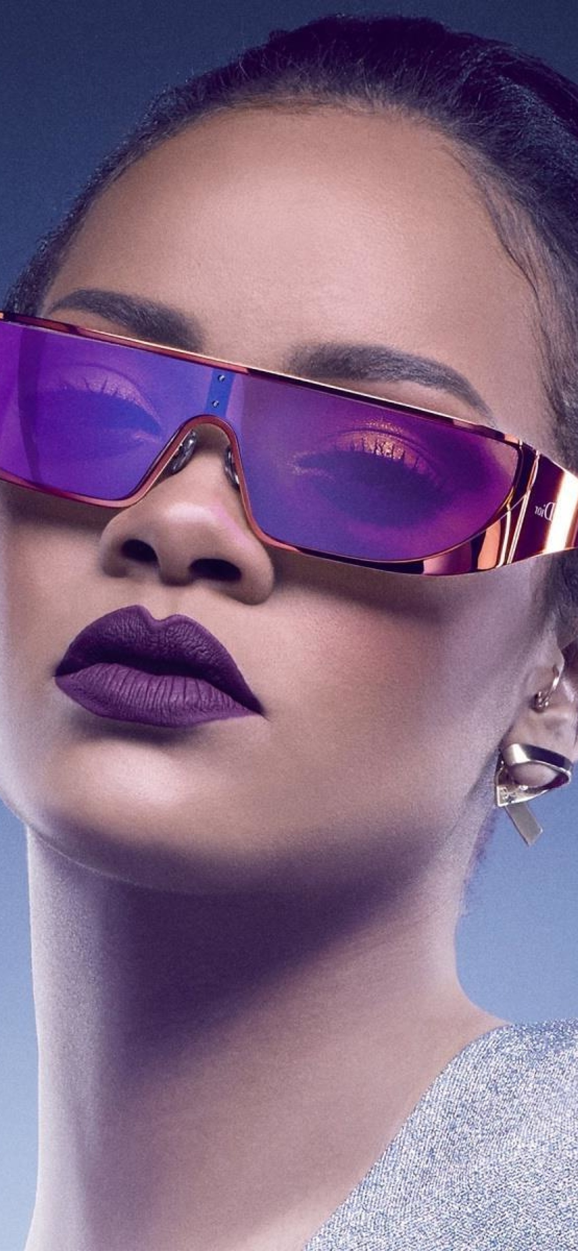 Fondo de pantalla Rihanna in Dior Sunglasses 1170x2532