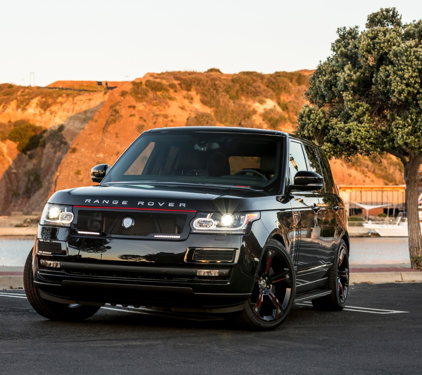 Обои Range Rover STRUT with Grille Package 1440x1280