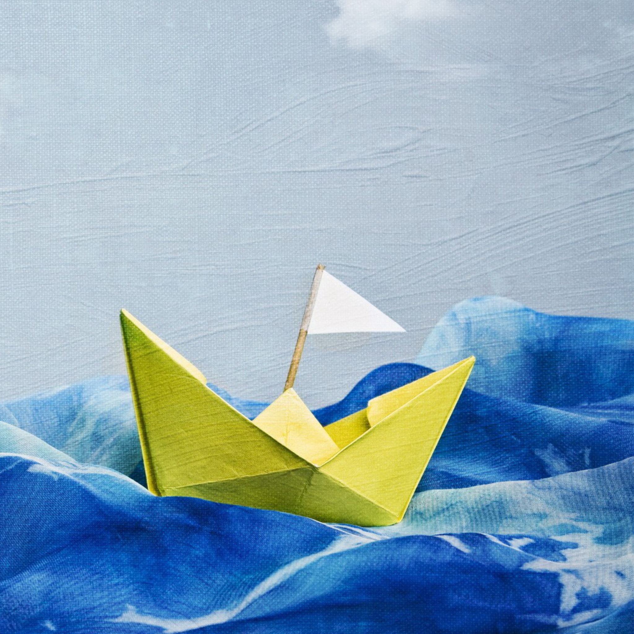 Das Paper Boat Wallpaper 2048x2048