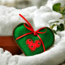 Heart on the Snow wallpaper 128x128