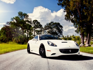 White Ferrari wallpaper 320x240