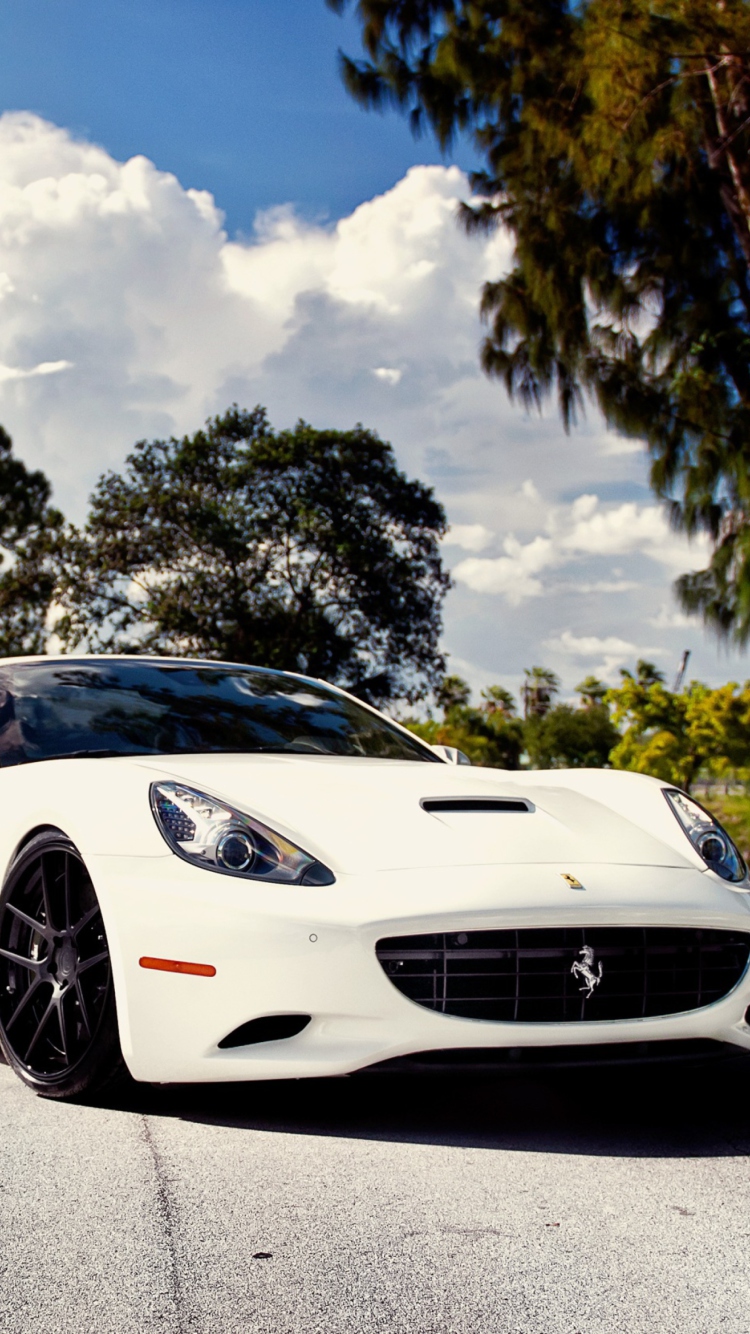 Fondo de pantalla White Ferrari 750x1334