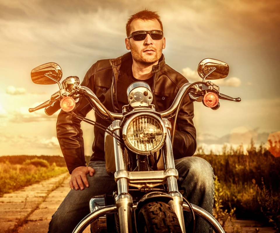 Motorcycle Driver wallpaper 960x800