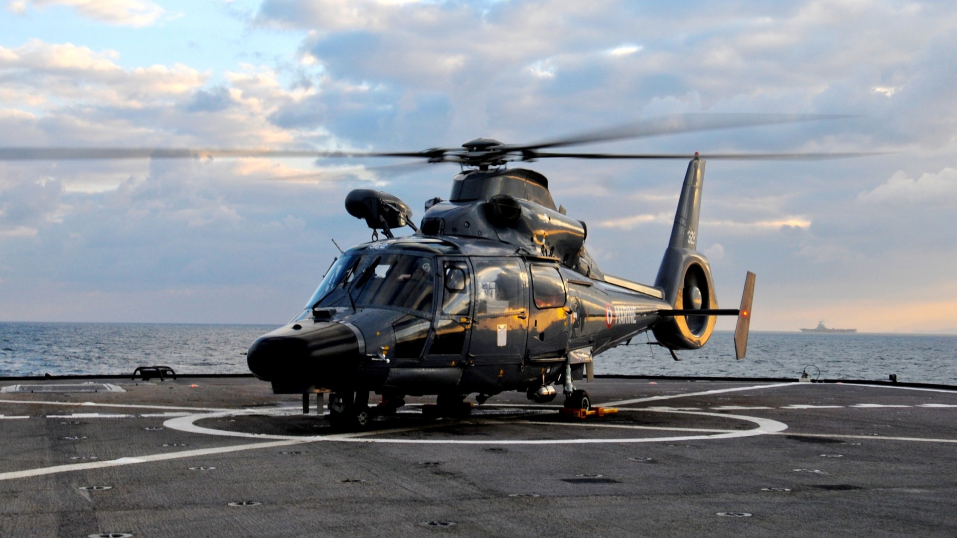 Обои Helicopter on Aircraft Carrier 1920x1080