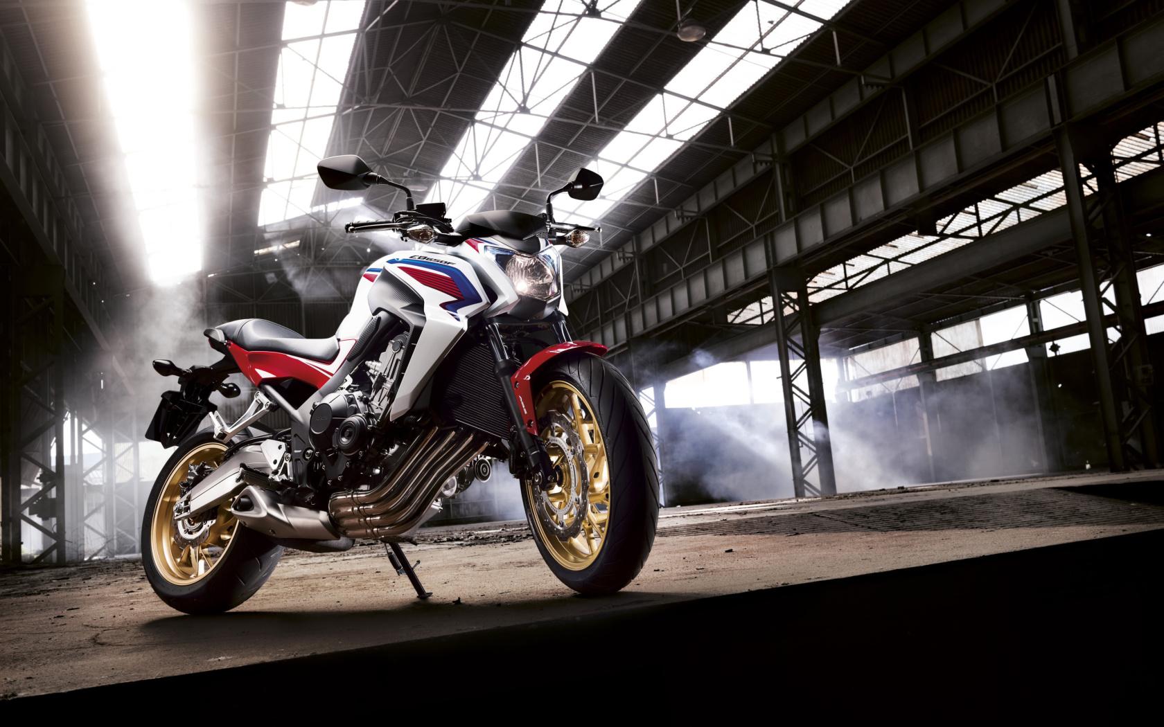 Sfondi Honda CB650 Custom Motorcycle 1680x1050
