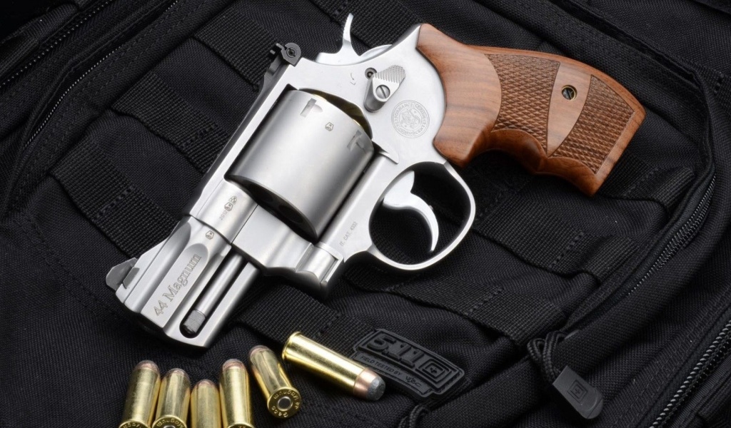 Smith & Wesson 629 wallpaper 1024x600