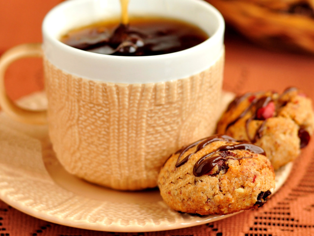 Fondo de pantalla Dessert cookies with coffee 640x480