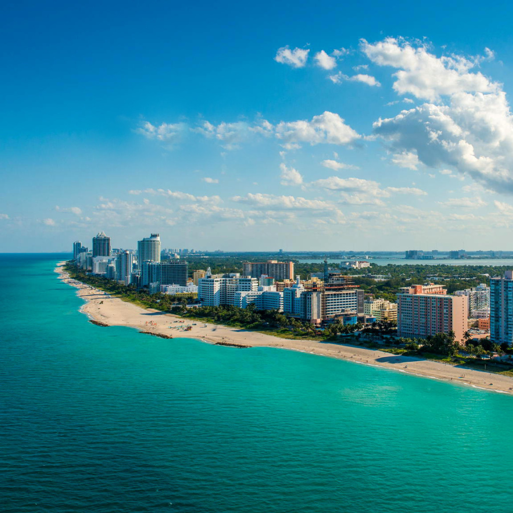 Обои South Beach in Miami 1024x1024