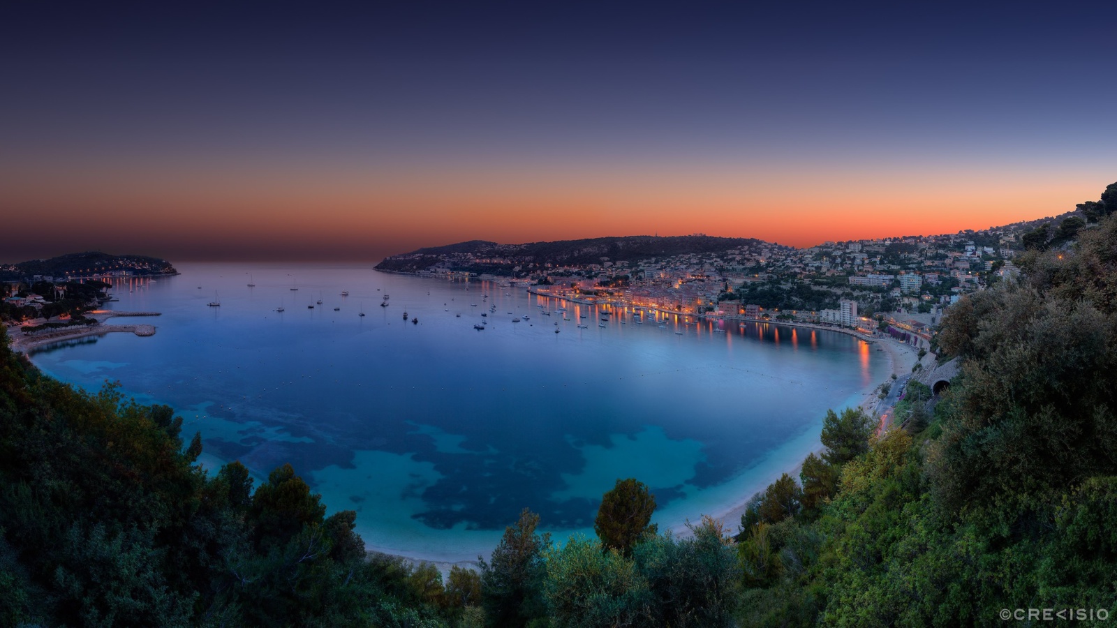 Обои Villefranche sur Mer on French Riviera 1600x900