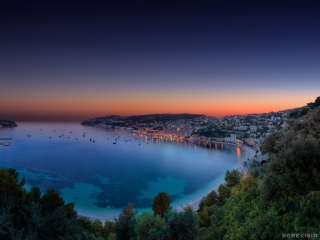 Обои Villefranche sur Mer on French Riviera 320x240