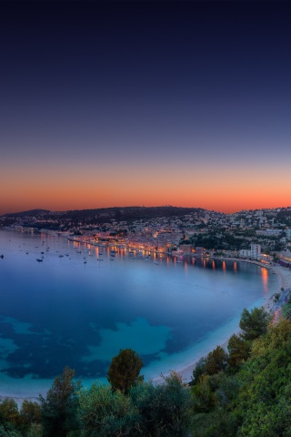 Villefranche sur Mer on French Riviera wallpaper 320x480